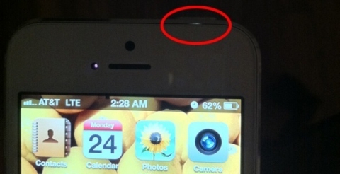 iPhone5 光が漏れる